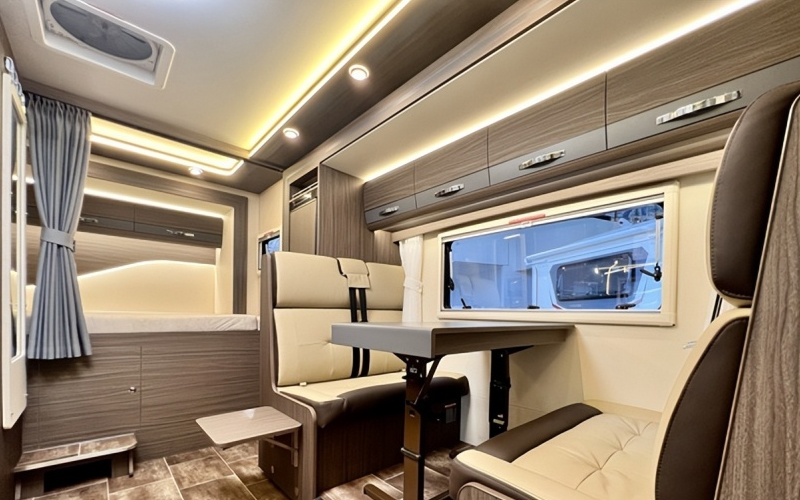 耐候ASA材料在房車頂棚塑料配件中的應(yīng)用優(yōu)勢