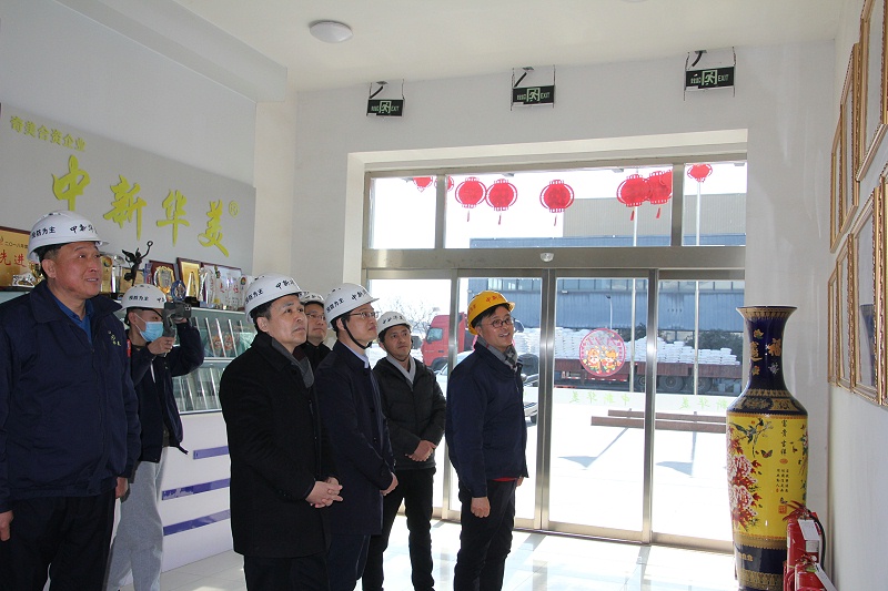 順威股份范總、謝總一行蒞臨青島中新華美交流洽談！