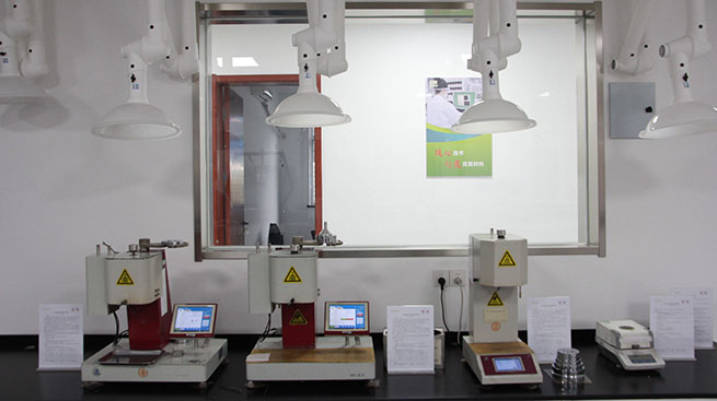 熔體流動(dòng)速率試驗(yàn)機(jī)、密度儀