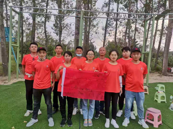 戰(zhàn)狼隊(duì)合影