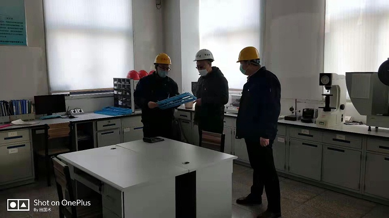 2月3日街道領(lǐng)導來我司檢查防疫和應急生產(chǎn)工作