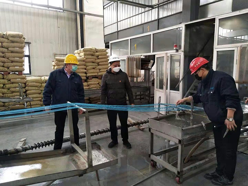 2月3日街道領(lǐng)導來我司檢查防疫和應急生產(chǎn)工作