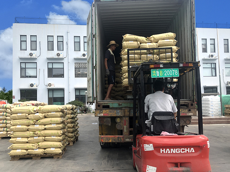 山東改性工程塑料生產(chǎn)廠家塑料原材料出口30余個(gè)國家，質(zhì)量穩(wěn)定，性能可靠！