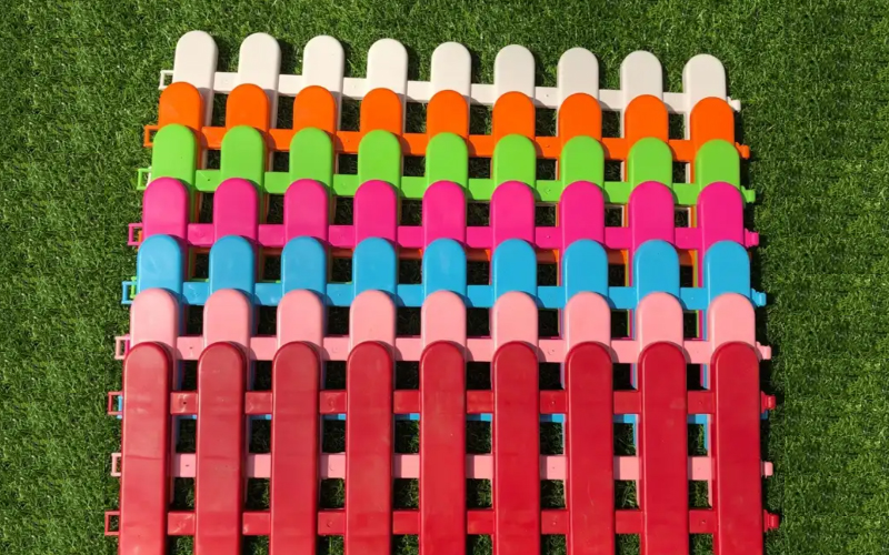 戶外圍欄生產(chǎn)廠家遇難題？染色ASA材料解決注塑三大痛點(diǎn)