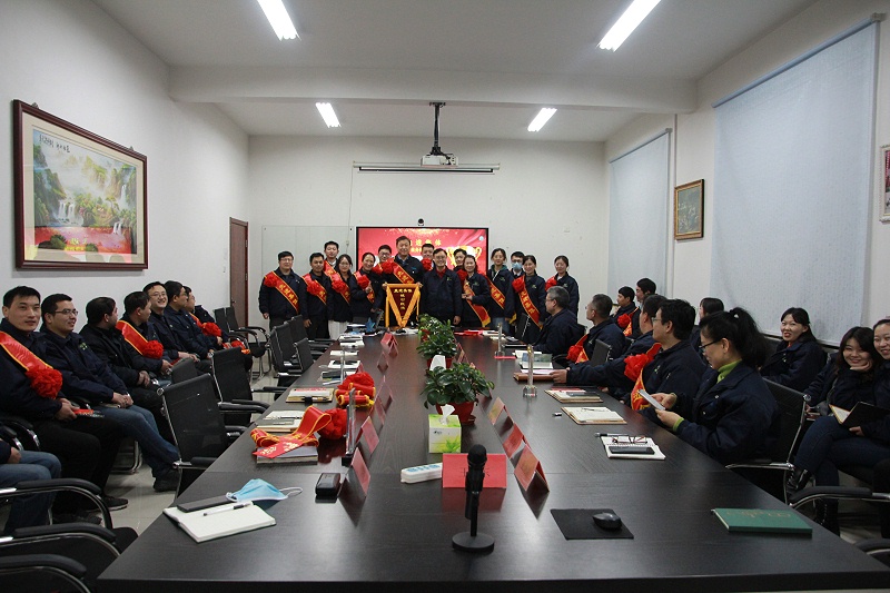 先進(jìn)集體：銷售員團(tuán)隊(duì)