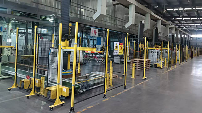 生產(chǎn)線(xiàn)包裝工段碼垛機(jī)器人