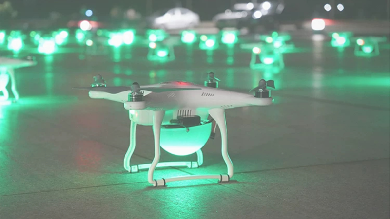 燈光秀無人機(jī)